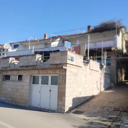 Piko Apartman Jelsa